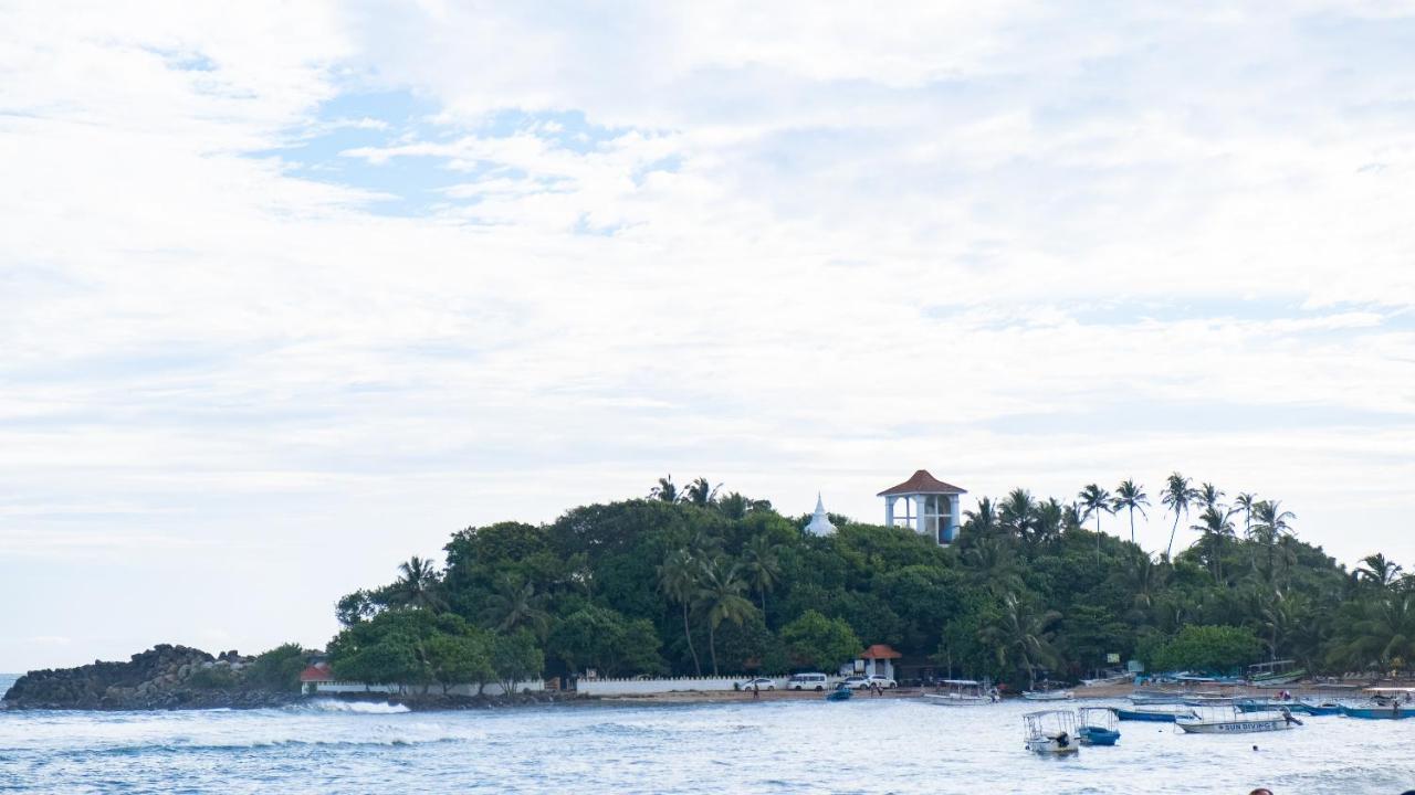 Rastha Pastha Beach Villa Unawatuna Exteriör bild